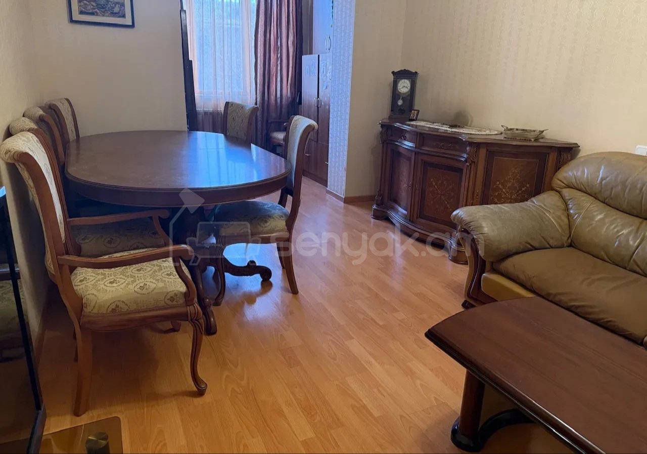 2 Սենյականոց Բնակարան Քարե Շենքում, 58քմ, 4/5 հարկ, Կապիտալ Վերանորոգված
