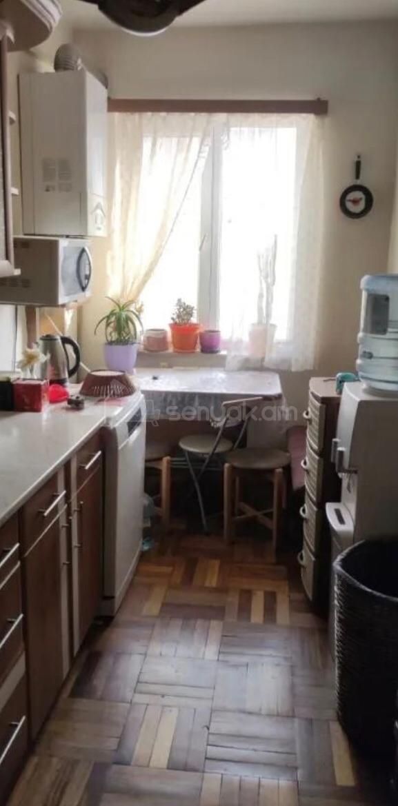 3 Սենյականոց Բնակարան, 75քմ, 4/6 հարկ, Նորմալ Վիճակում, Կահավորված