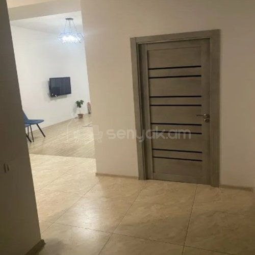 3 Սենյականոց Բնակարան, 72քմ, 3/14 հարկ, Կապիտալ Վերանորոգված, Կահավորված, Արևկող