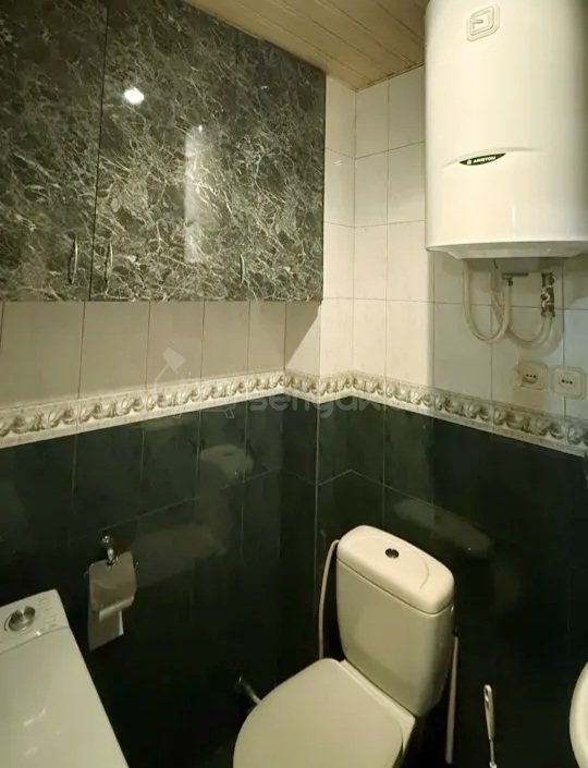 2 Սենյականոց Բնակարան Քարե Շենքում, 60քմ, 2/4 հարկ, Կոսմետիկ Վերանորոգված, Կահավորված