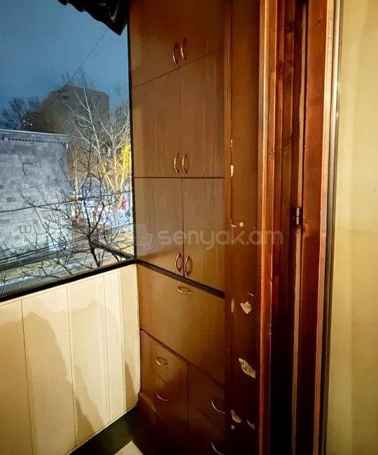 2 Սենյականոց Բնակարան Քարե Շենքում, 60քմ, 2/4 հարկ, Կոսմետիկ Վերանորոգված, Կահավորված