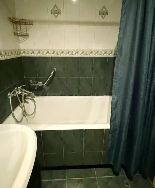 2 Սենյականոց Բնակարան Քարե Շենքում, 60քմ, 2/4 հարկ, Կոսմետիկ Վերանորոգված, Կահավորված