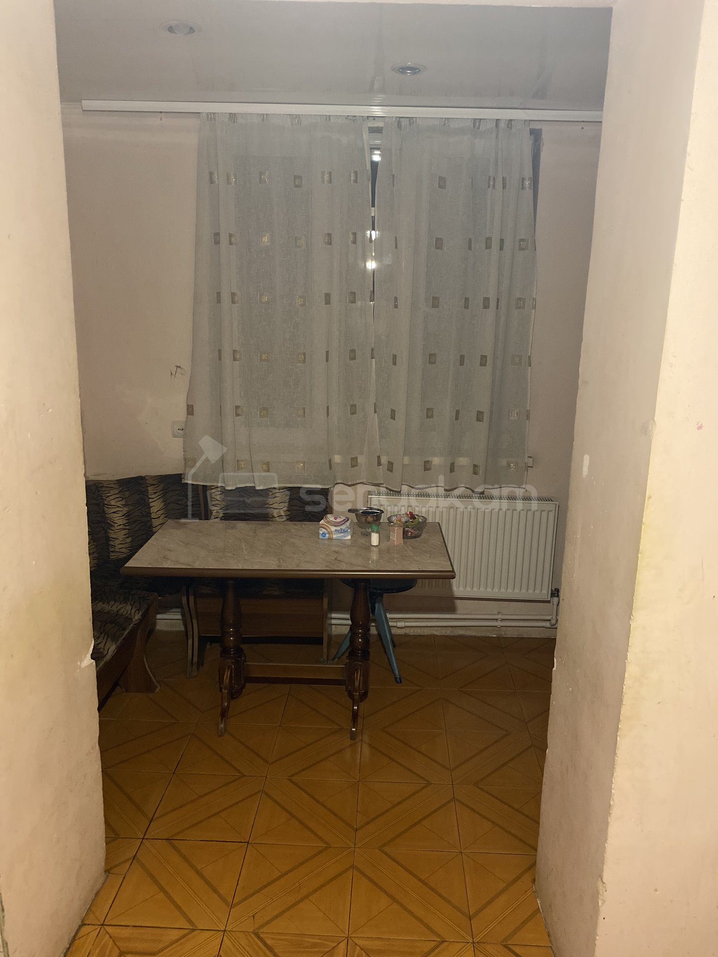 3 Սենյականոց Բնակարան Քարե Շենքում, 75քմ, 5/5 հարկ, Կոսմետիկ Վերանորոգված, Կահավորված, Արևկող