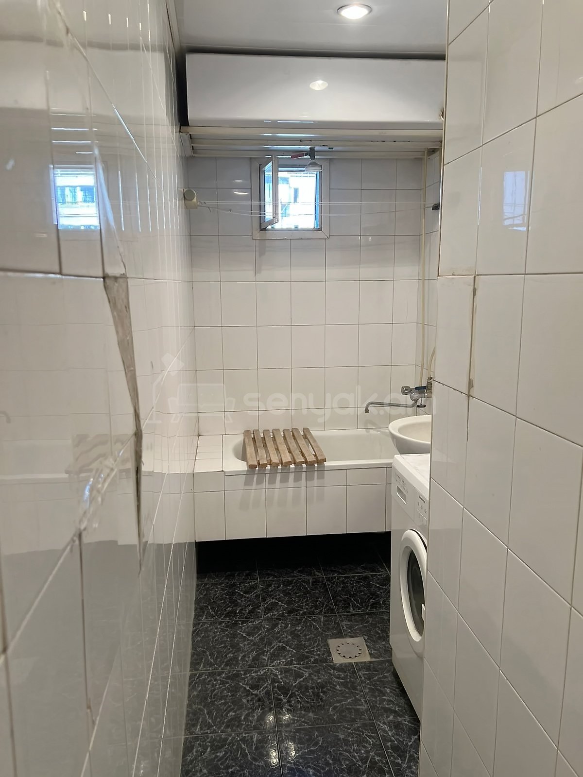 2 Սենյականոց Բնակարան, 63քմ, 6/9 հարկ, Նորմալ Վիճակում