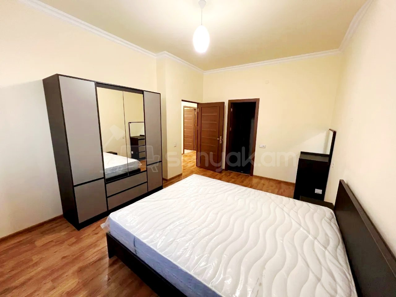 3 Սենյականոց Բնակարան Նորակառույցում, 120քմ, 5/15 հարկ, Կապիտալ Վերանորոգված, Կահավորված