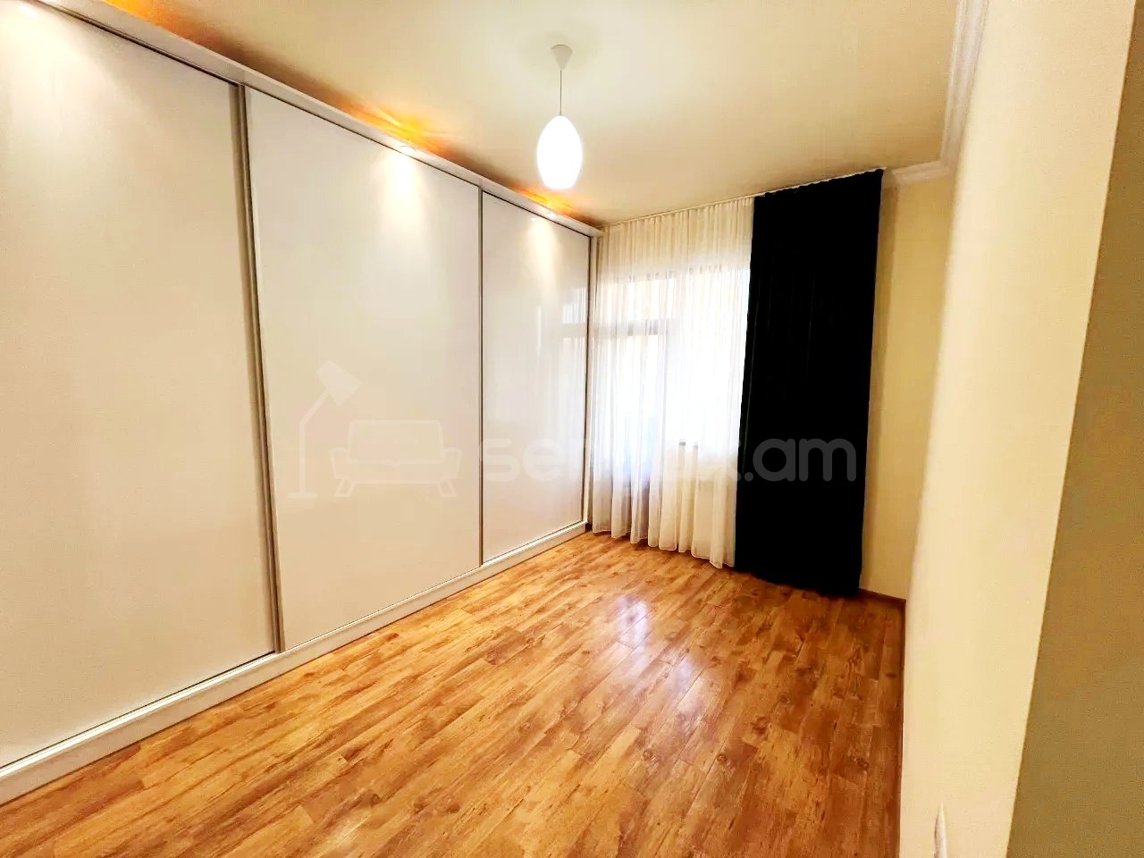3 Սենյականոց Բնակարան Նորակառույցում, 120քմ, 5/15 հարկ, Կապիտալ Վերանորոգված, Կահավորված