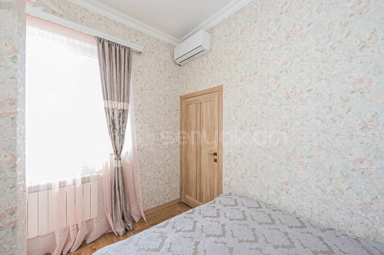 4 Սենյականոց Բնակարան Քարե Շենքում, 112քմ, 2/5 հարկ, Կապիտալ Վերանորոգված