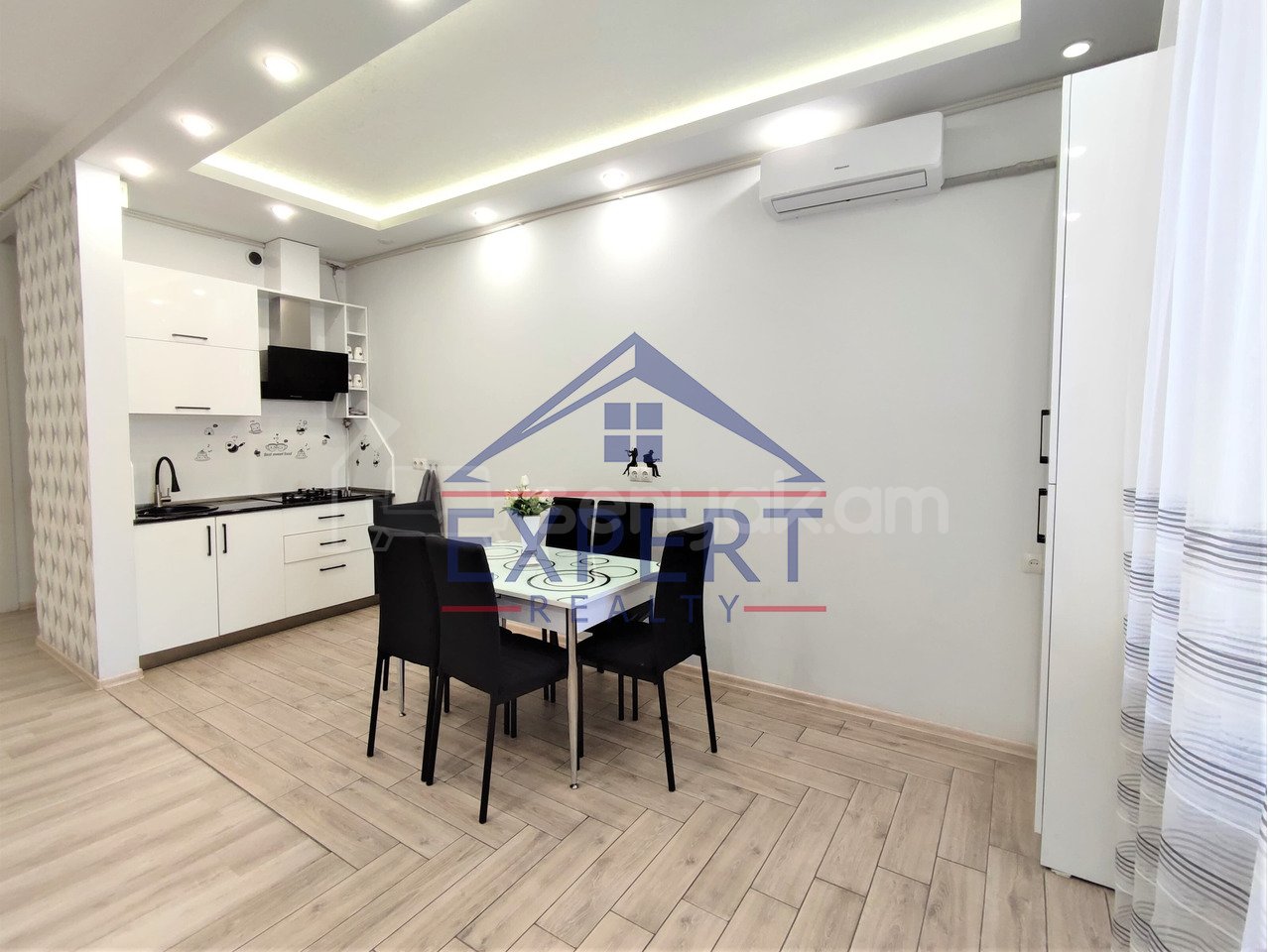 3 Սենյականոց Բնակարան Նորակառույցում, 105քմ, 4/14 հարկ, Կապիտալ Վերանորոգված