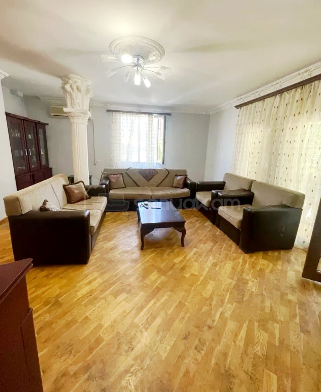 4 Սենյականոց Բնակարան Քարե Շենքում, 92քմ, 2/5 հարկ, Կապիտալ Վերանորոգված