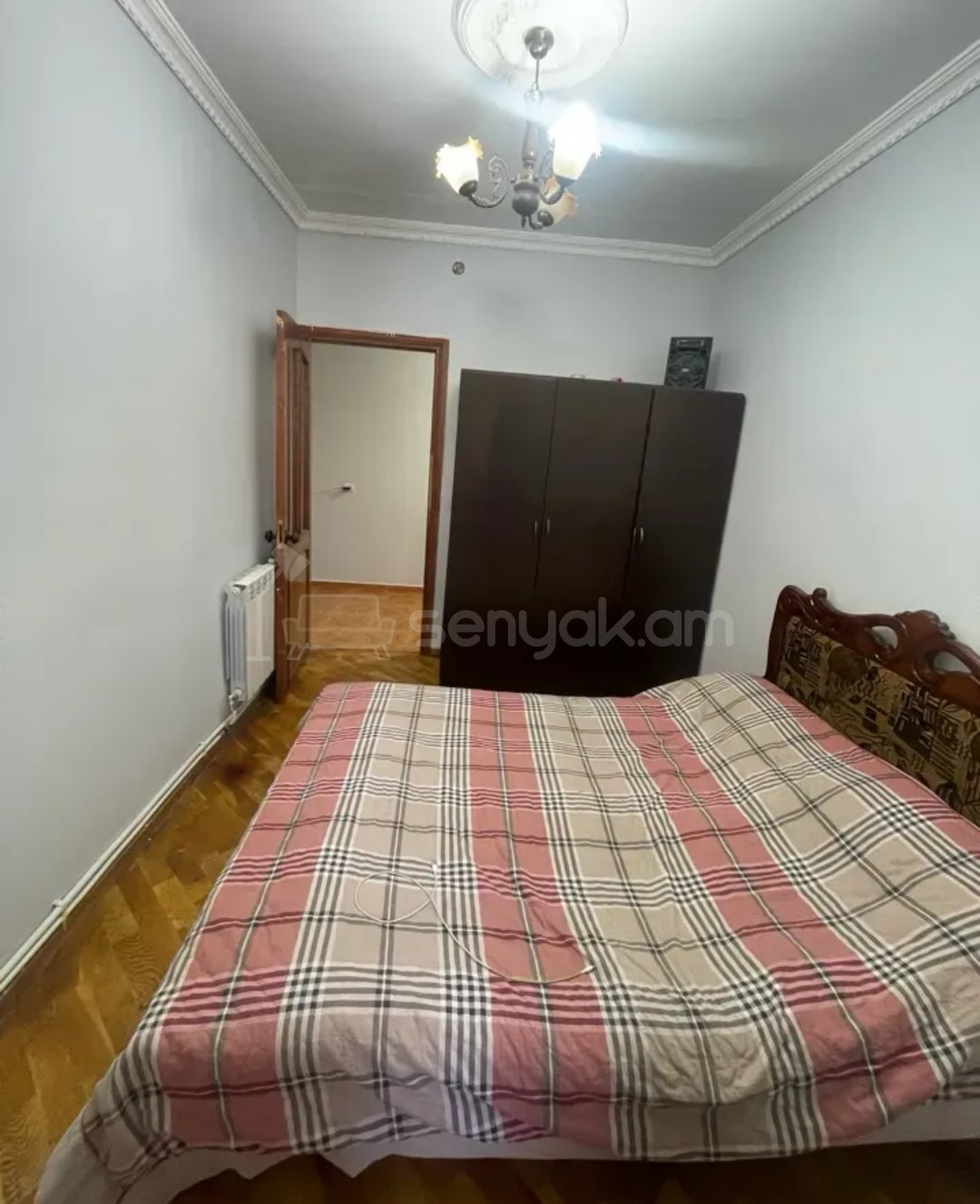 4 Սենյականոց Բնակարան Քարե Շենքում, 92քմ, 2/5 հարկ, Կապիտալ Վերանորոգված