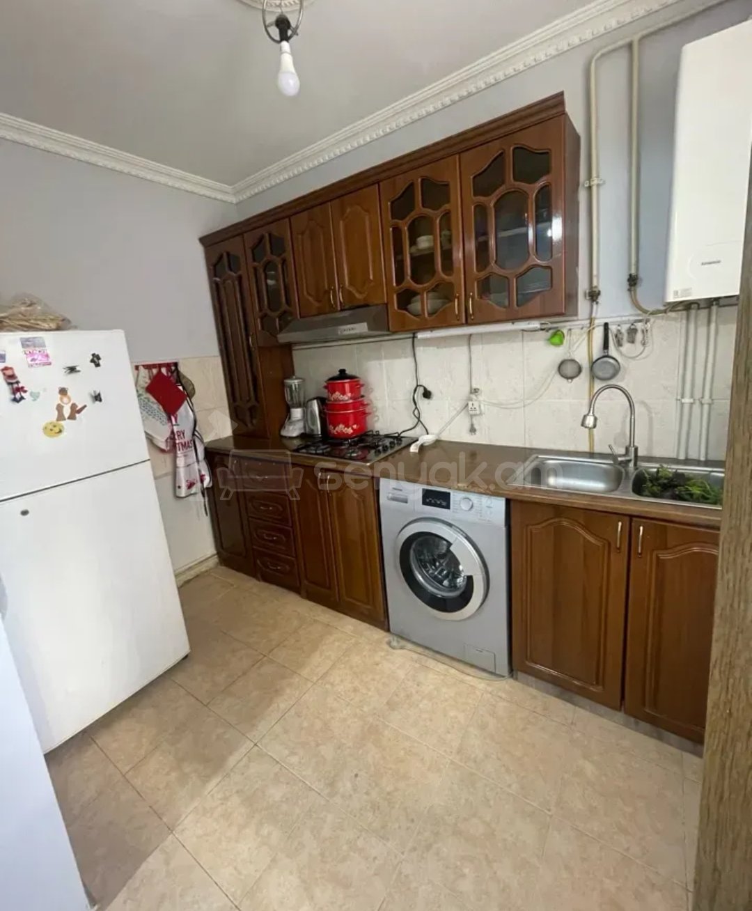 4 Սենյականոց Բնակարան Քարե Շենքում, 92քմ, 2/5 հարկ, Կապիտալ Վերանորոգված