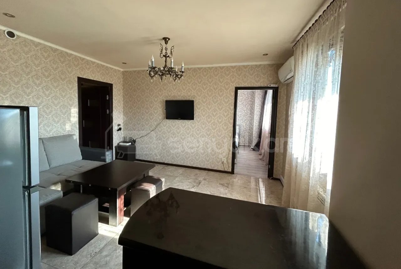 3 Սենյականոց Բնակարան, 65քմ, 5/9 հարկ, Նորմալ Վիճակում, Կահավորված, Արևկող