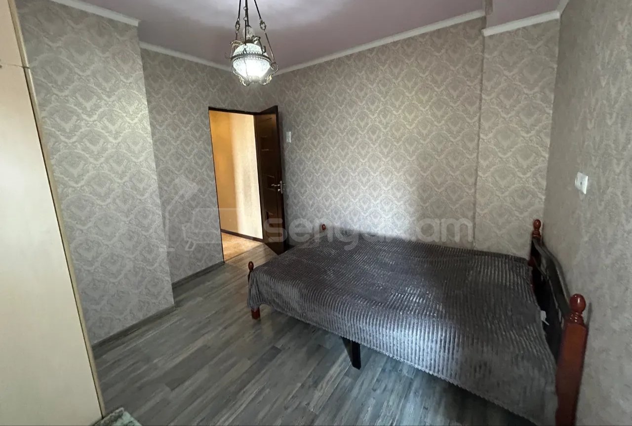 3 Սենյականոց Բնակարան, 65քմ, 5/9 հարկ, Նորմալ Վիճակում, Կահավորված, Արևկող