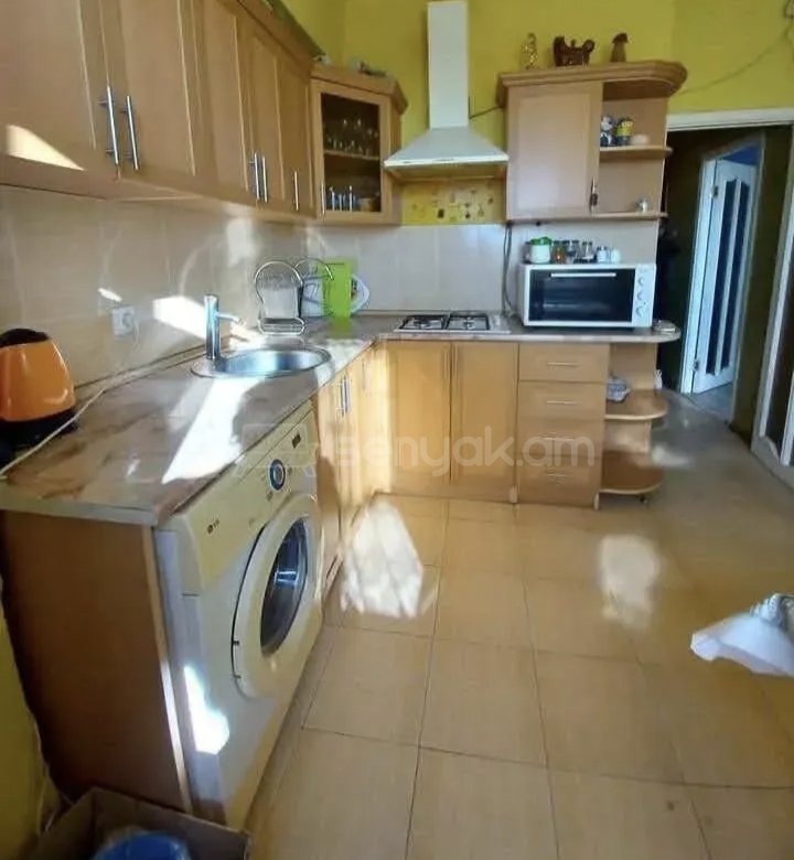 1 Սենյականոց Բնակարան, 45քմ, 9/9 հարկ, Կապիտալ Վերանորոգված, Կահավորված, Արևկող