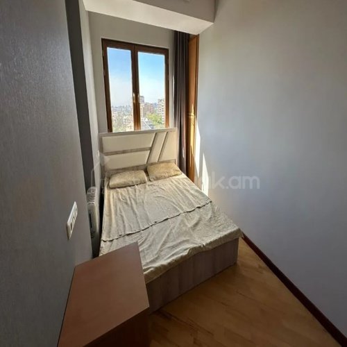 3 Սենյականոց Բնակարան, 56քմ, 10/14 հարկ, Կապիտալ Վերանորոգված, Կահավորված, Արևկող