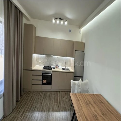 2 Սենյականոց Բնակարան Քարե Շենքում, 45քմ, 1/4 հարկ, Կապիտալ Վերանորոգված, Կահավորված, Արևկող