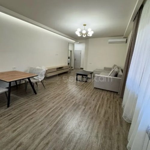 2 Սենյականոց Բնակարան Քարե Շենքում, 45քմ, 1/4 հարկ, Կապիտալ Վերանորոգված, Կահավորված, Արևկող
