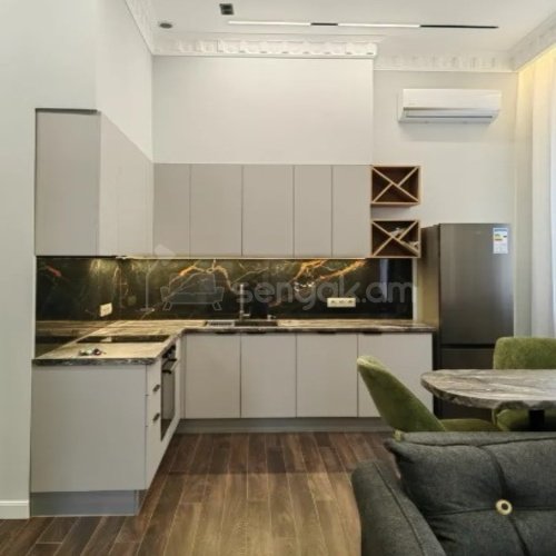 2 Սենյականոց Բնակարան, 60քմ, 2/5 հարկ, Կապիտալ Վերանորոգված, Կահավորված, Արևկող