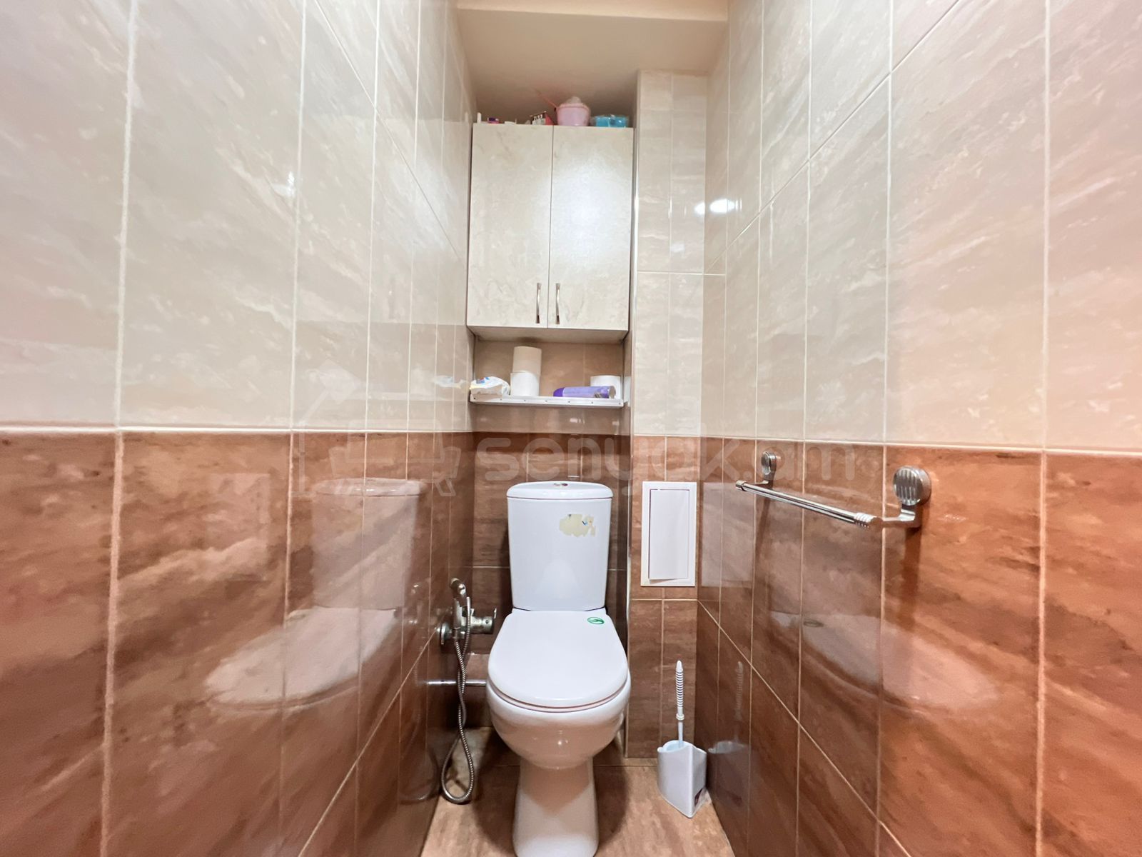 3 Սենյականոց Բնակարան Քարե Շենքում, 104քմ, 2/5 հարկ, Պետական Վիճակում