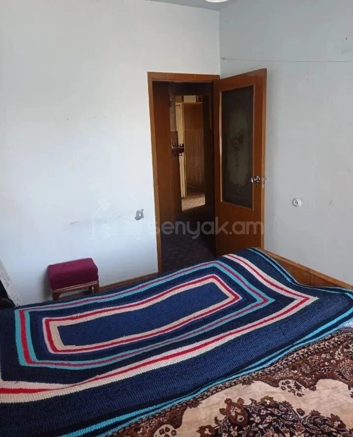 4 Սենյականոց Բնակարան, 90քմ, 3/9 հարկ, Պետական Վիճակում