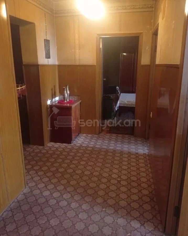 4 Սենյականոց Բնակարան, 90քմ, 3/9 հարկ, Պետական Վիճակում