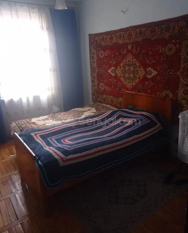 4 Սենյականոց Բնակարան, 90քմ, 3/9 հարկ, Պետական Վիճակում