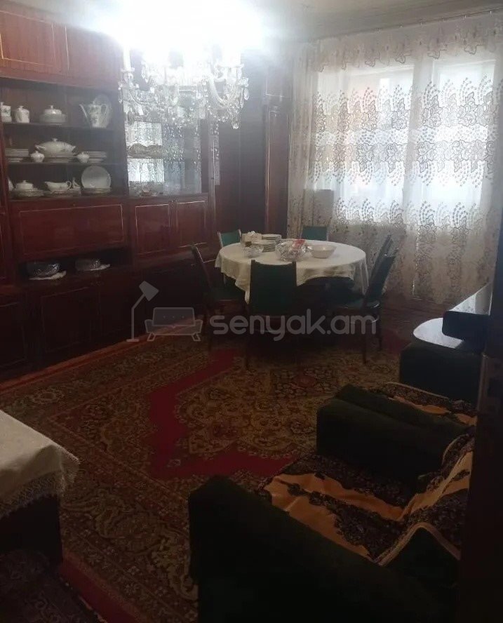 4 Սենյականոց Բնակարան, 90քմ, 3/9 հարկ, Պետական Վիճակում