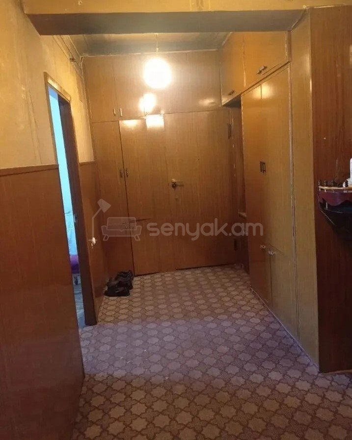 4 Սենյականոց Բնակարան, 90քմ, 3/9 հարկ, Պետական Վիճակում