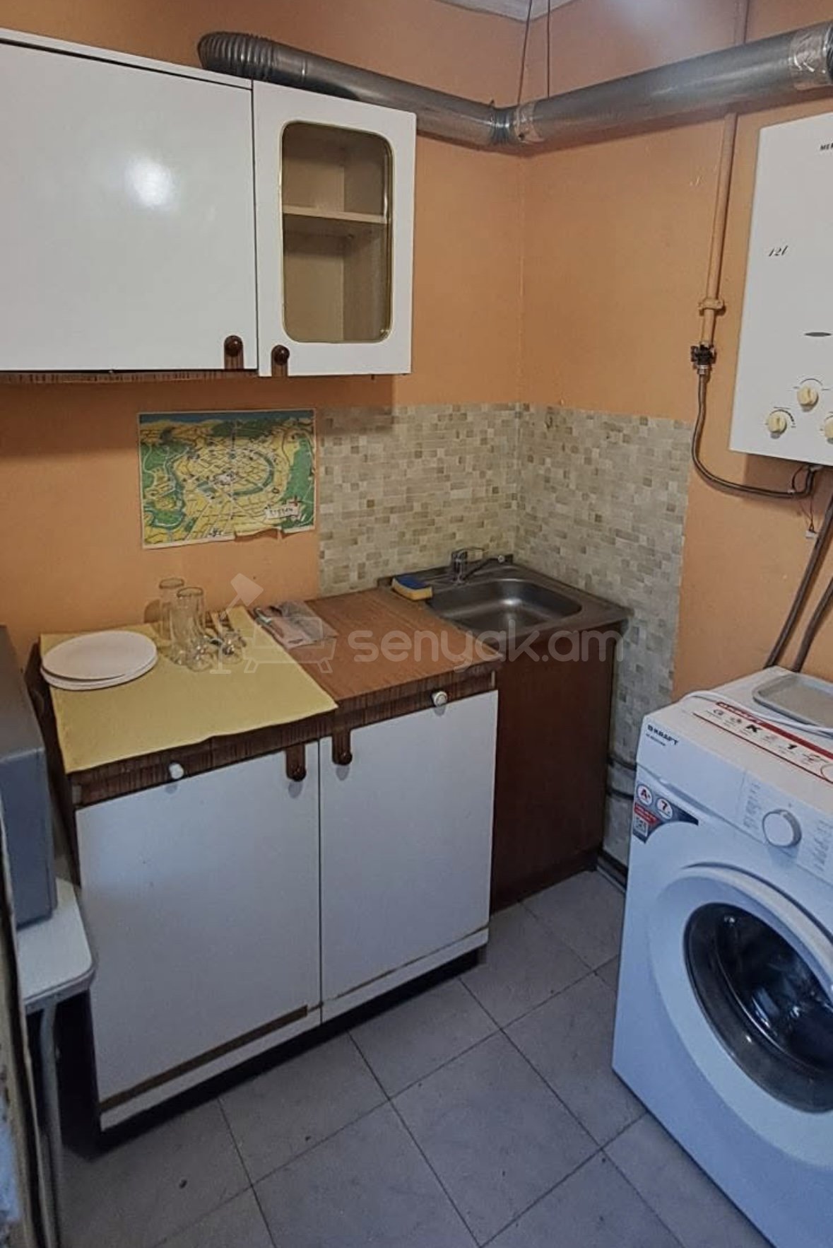 2 Սենյականոց Բնակարան Քարե Շենքում, 50քմ, 5/5 հարկ, Նորմալ Վիճակում, Կահավորված, Արևկող