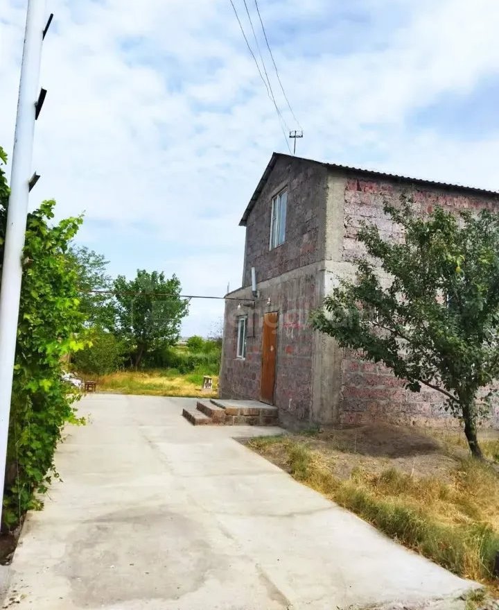5 Սենյականոց Սեփական Տուն, 145քմ, Կոսմետիկ Վերանորոգված