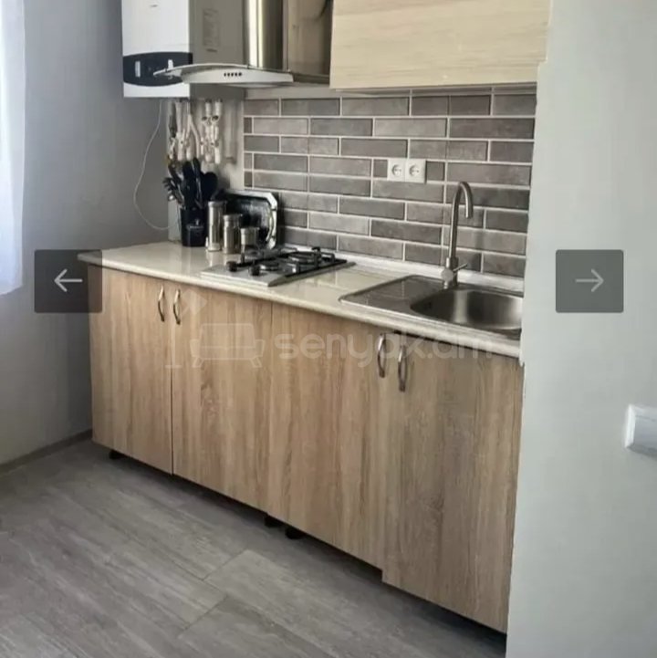 2 Սենյականոց Բնակարան Քարե Շենքում, 65քմ, 3/5 հարկ, Նորմալ Վիճակում, Կահավորված