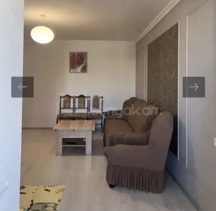 2 Սենյականոց Բնակարան Քարե Շենքում, 65քմ, 3/5 հարկ, Նորմալ Վիճակում, Կահավորված