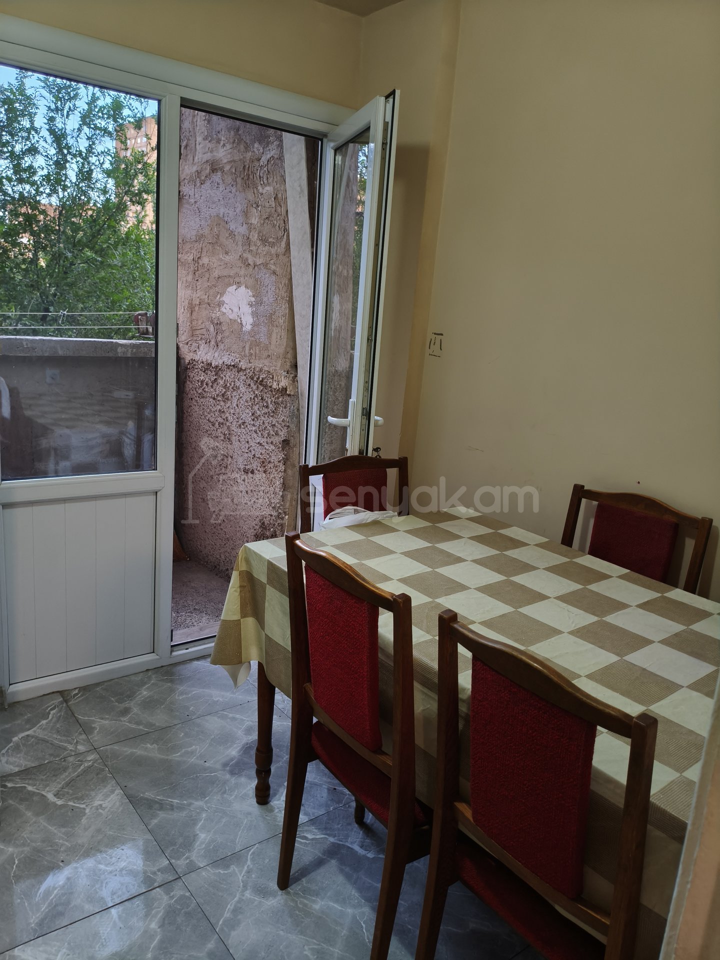 1 Սենյականոց Բնակարան, 44քմ, 5/9 հարկ, Կապիտալ Վերանորոգված, Կահավորված, Արևկող