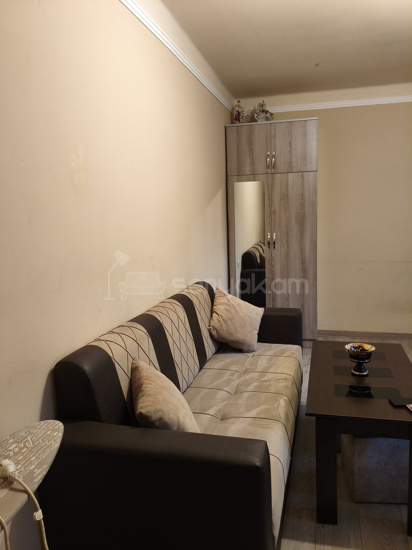 1 Սենյականոց Բնակարան, 44քմ, 5/9 հարկ, Կապիտալ Վերանորոգված, Կահավորված, Արևկող