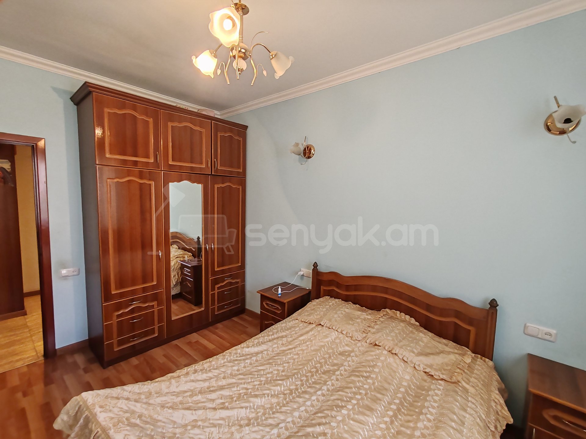 3 Սենյականոց Բնակարան, 80քմ, 8/9 հարկ, Նորմալ Վիճակում, Կահավորված