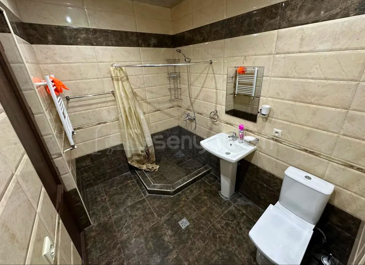 3 Սենյականոց Բնակարան Նորակառույցում, 78քմ, 5/6 հարկ, Կապիտալ Վերանորոգված, Կահավորված, Արևկող