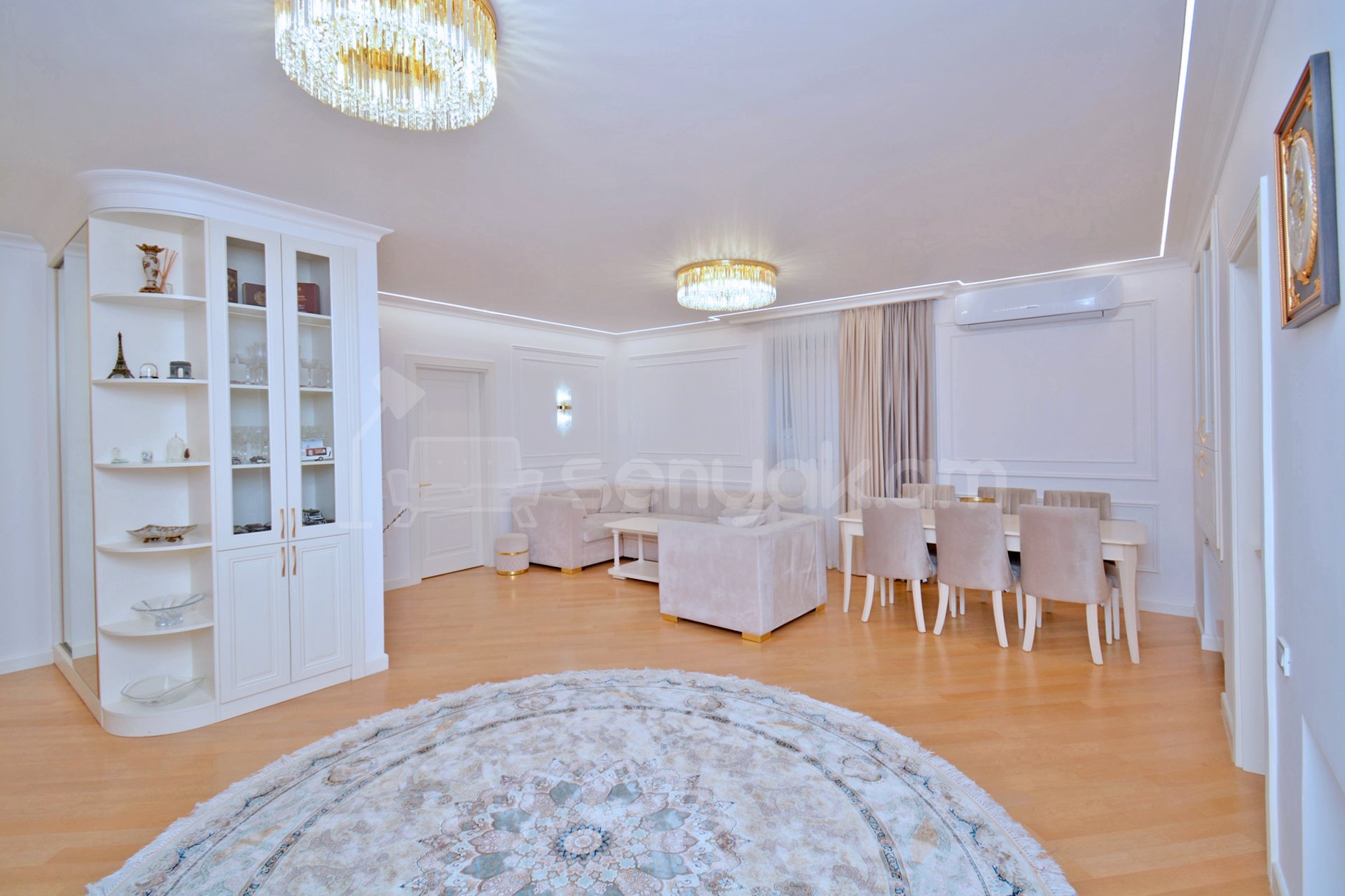 3 Սենյականոց Բնակարան Քարե Շենքում, 103քմ, 3/5 հարկ, Կապիտալ Վերանորոգված