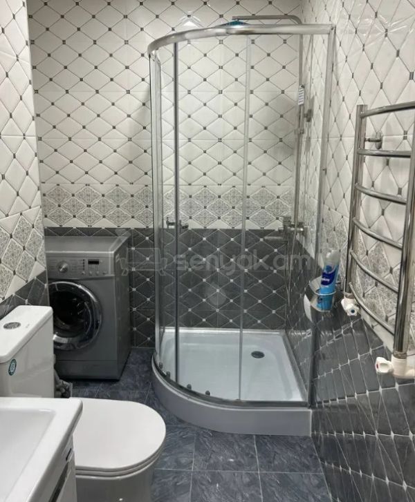 3 Սենյականոց Բնակարան, 53քմ, 3/12 հարկ, Դիզայներական Վերանորոգված