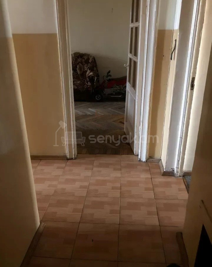 3 Սենյականոց Բնակարան Քարե Շենքում, 74քմ, 3/5 հարկ, Կապիտալ Վերանորոգված