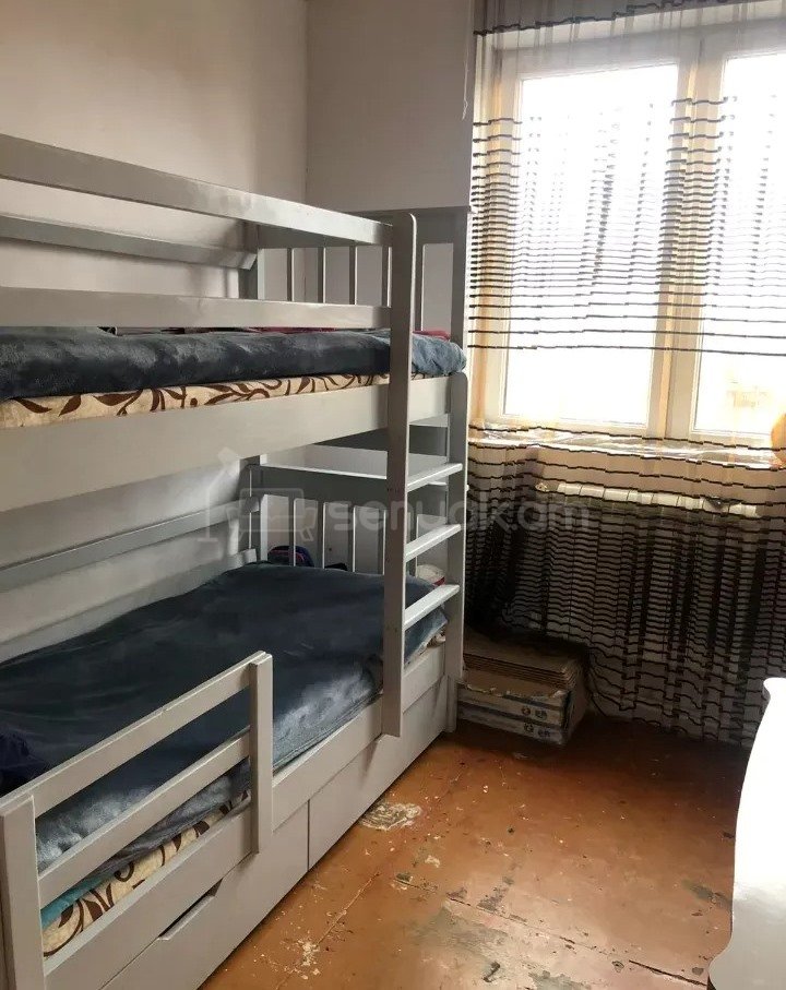 3 Սենյականոց Բնակարան Քարե Շենքում, 74քմ, 3/5 հարկ, Կապիտալ Վերանորոգված