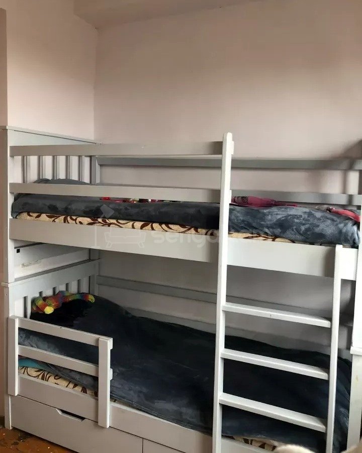 3 Սենյականոց Բնակարան Քարե Շենքում, 74քմ, 3/5 հարկ, Կապիտալ Վերանորոգված