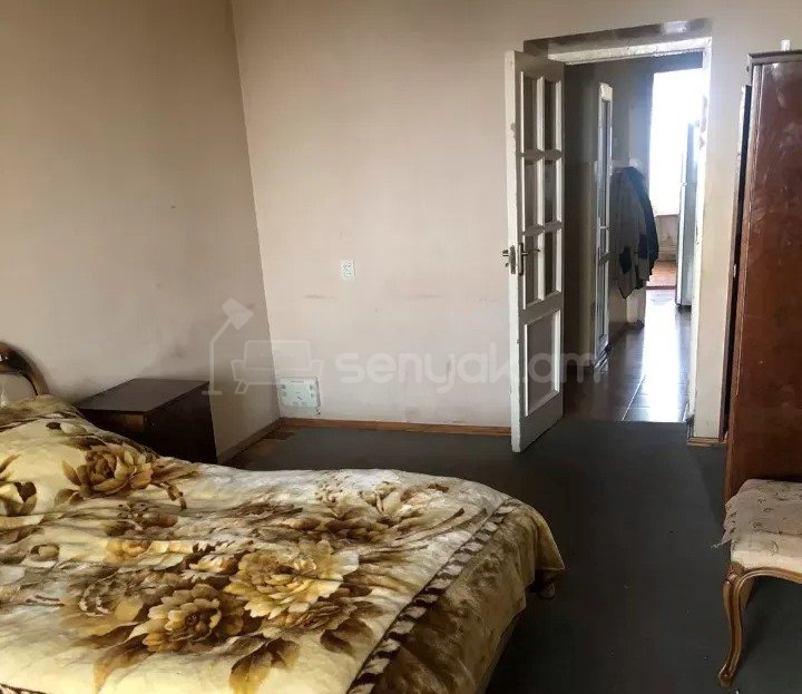 3 Սենյականոց Բնակարան Քարե Շենքում, 74քմ, 3/5 հարկ, Կապիտալ Վերանորոգված