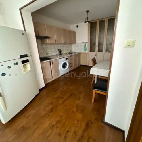 3 Սենյականոց Բնակարան Քարե Շենքում, 77քմ, 3/5 հարկ, Կապիտալ Վերանորոգված, Կահավորված, Արևկող