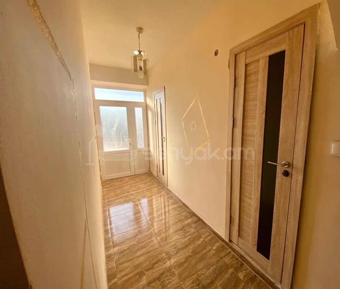 6 Սենյականոց Սեփական Տուն, 240քմ, Կոսմետիկ Վերանորոգված, Ավտոտնակով