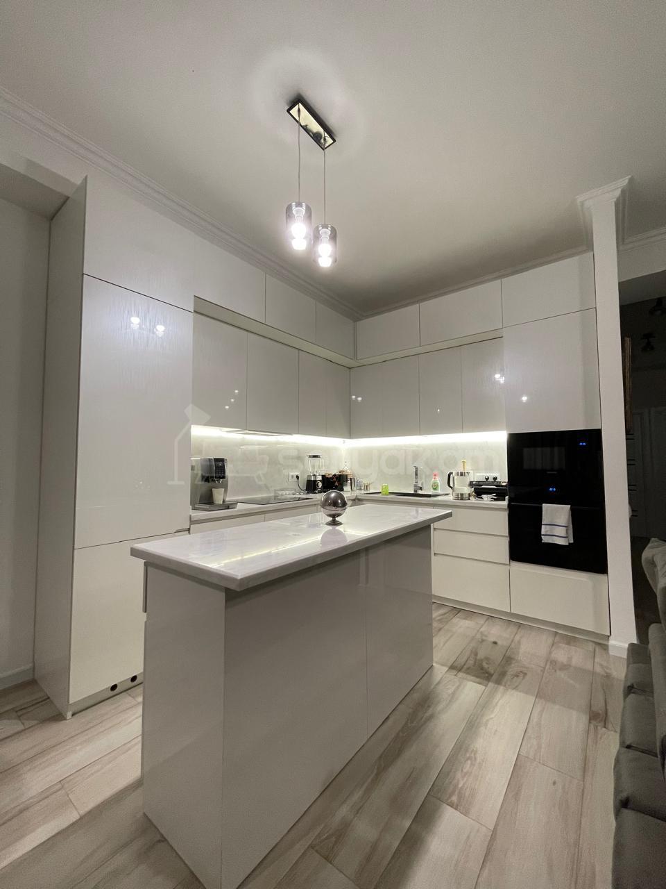 3 Սենյականոց Բնակարան Նորակառույցում, 95քմ, 9/12 հարկ, Կապիտալ Վերանորոգված