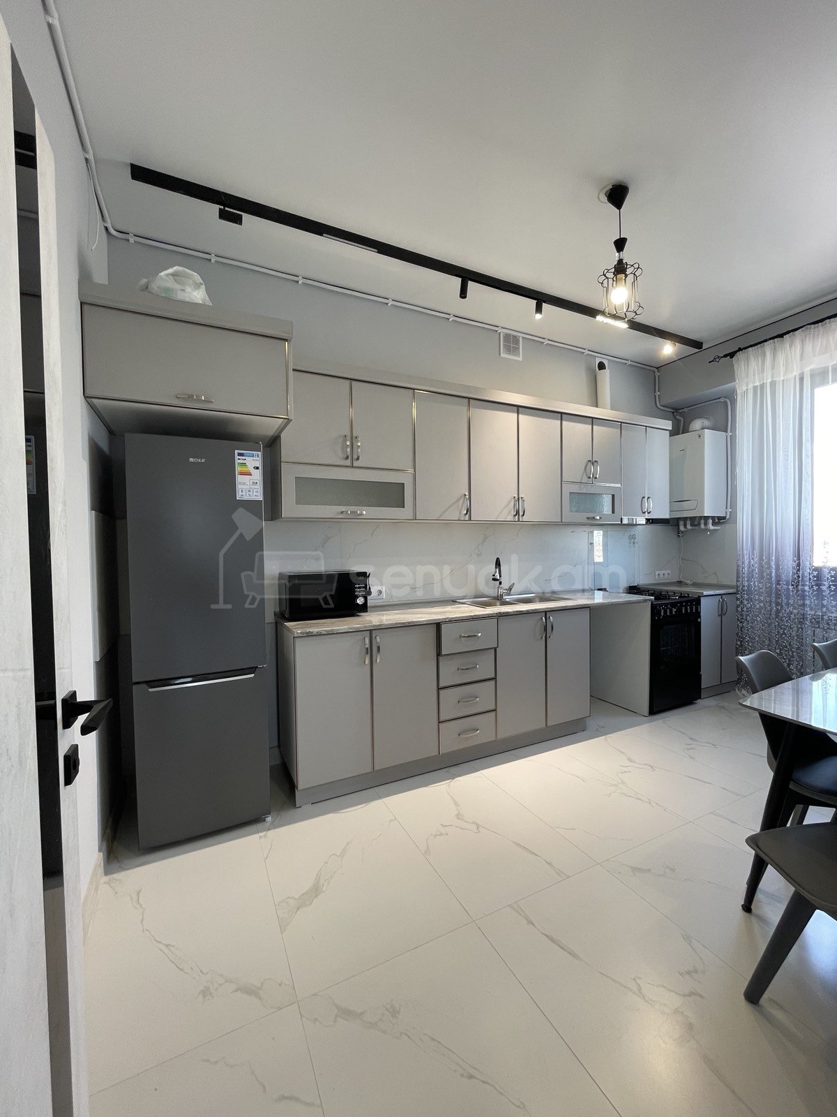 3 Սենյականոց Բնակարան Նորակառույցում, 75քմ, 14/17 հարկ, Կապիտալ Վերանորոգված, Կահավորված