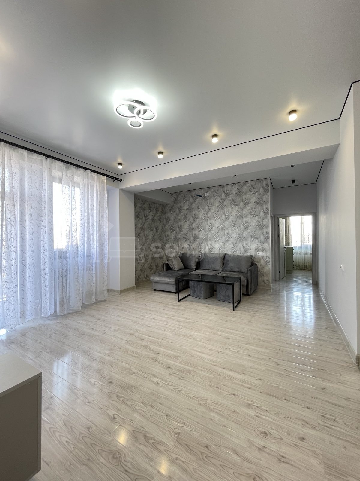 3 Սենյականոց Բնակարան Նորակառույցում, 75քմ, 14/17 հարկ, Կապիտալ Վերանորոգված, Կահավորված