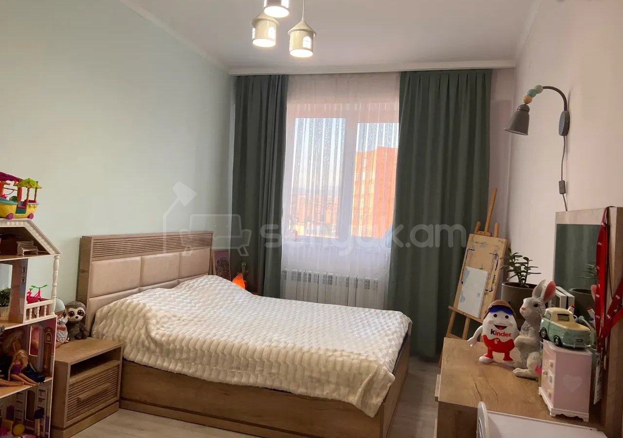 3 Սենյականոց Բնակարան Նորակառույցում, 83քմ, 13/14 հարկ, Կապիտալ Վերանորոգված