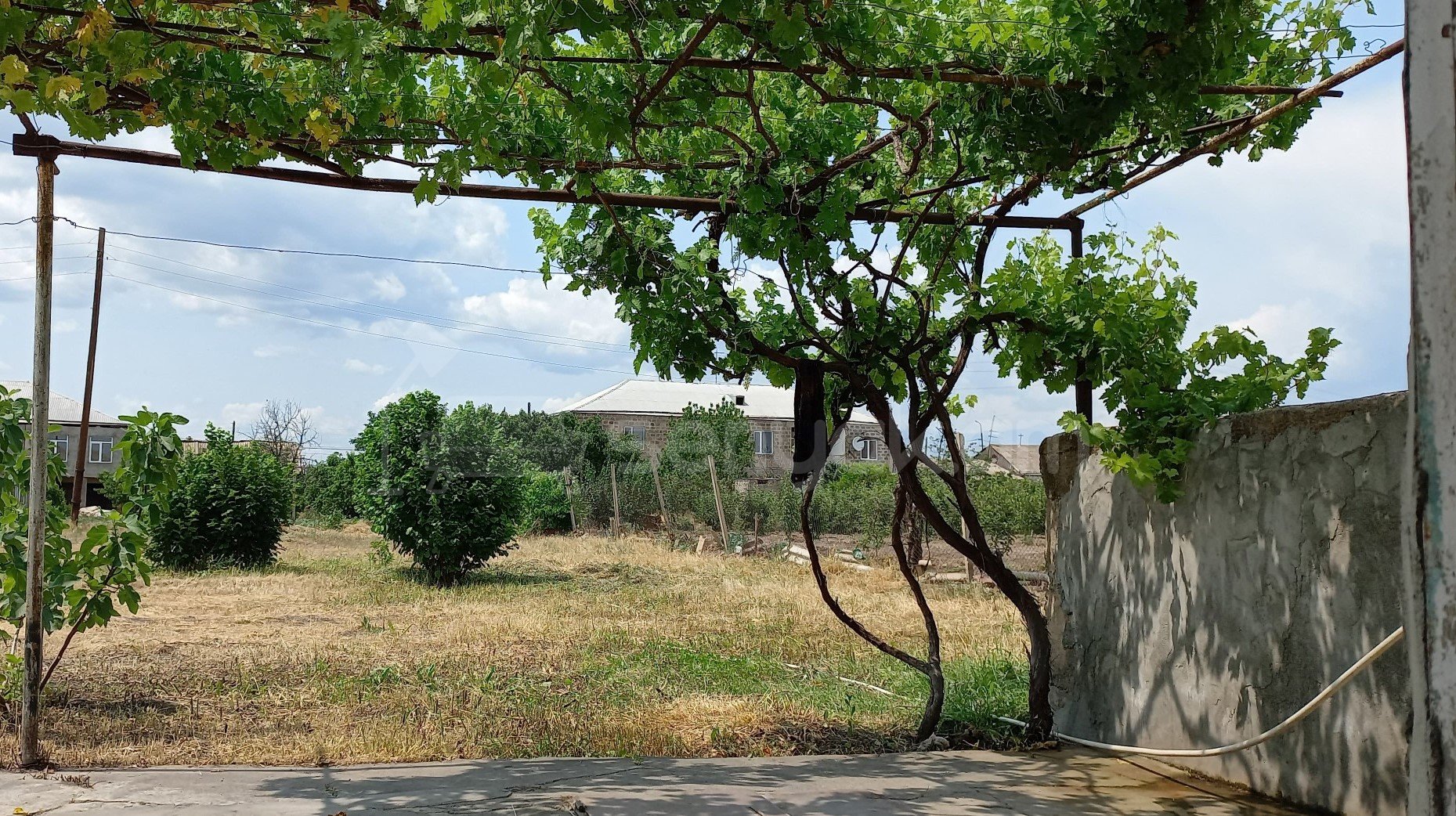 4 Սենյականոց Սեփական Տուն, 250քմ, Նորմալ Վիճակում, Ավտոտնակով