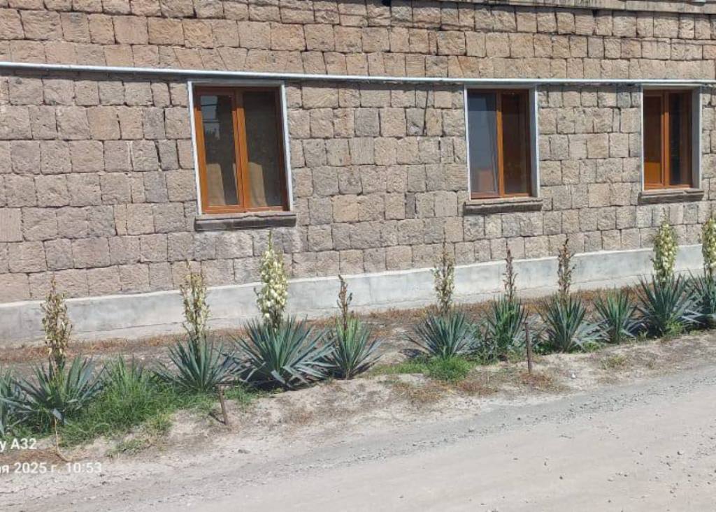 4 Սենյականոց Սեփական Տուն, 250քմ, Նորմալ Վիճակում, Ավտոտնակով